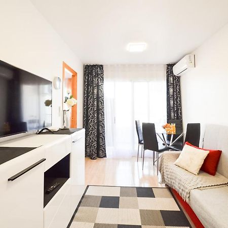 Schoene Wohnung Mit Pool , Wi-Fi Und Privat Garage Torrevieja Exteriör bild