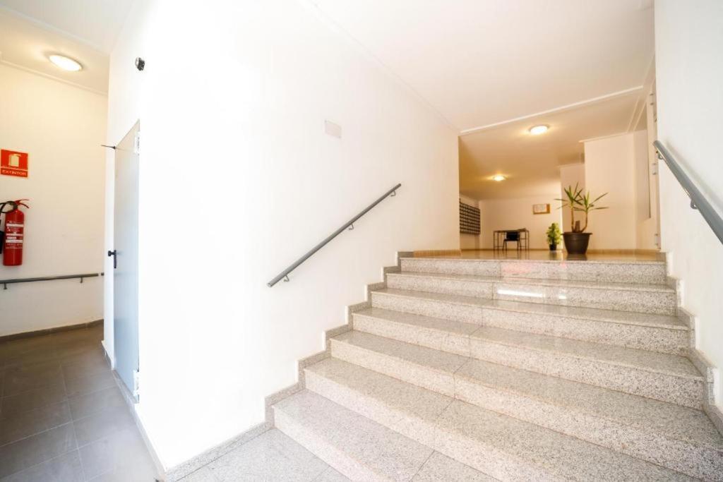 Schoene Wohnung Mit Pool , Wi-Fi Und Privat Garage Torrevieja Exteriör bild
